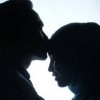 Hukum Mencium Istri di Siang Hari Bulan Ramadan Menurut Para Ulama